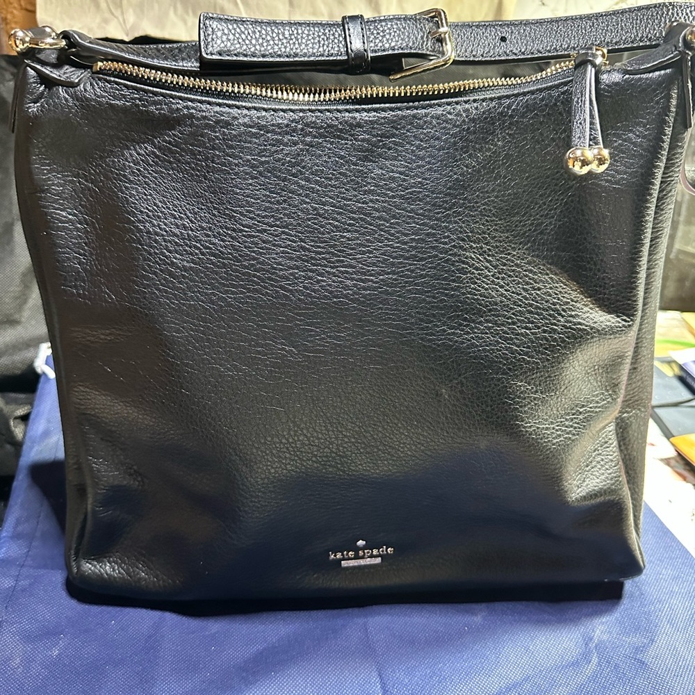 Kate Spade beautiful Black leather shoulder bag. No call outs. Very clean.